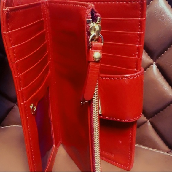 Michael Kors Tri Fold Signure Wallet Zebra & Red Patent Leather LIKE NEW - Picture 11 of 15